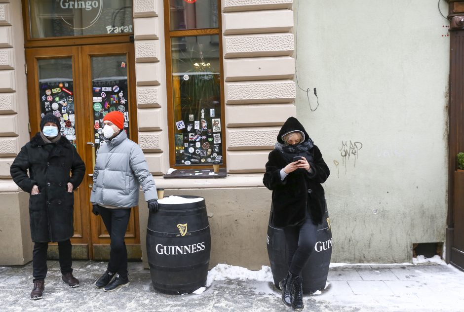 Kelis mėnesius uždaryti barai ir restoranai prašo kompensacijų dėl sustabdytos veiklos