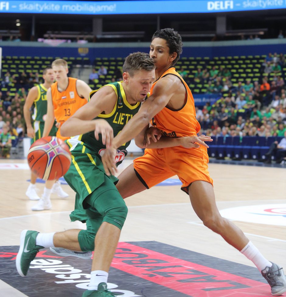 Krepšinis: Lietuva - Olandija 95:93
