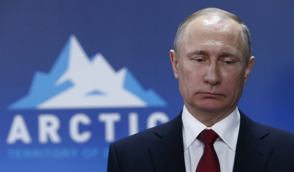 V. Putinas: už nesankcionuotus protestus būtina bausti 