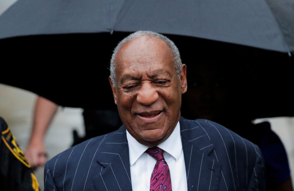 Komikas B. Cosby teisėjo pripažintas „seksualiniu grobuonimi“