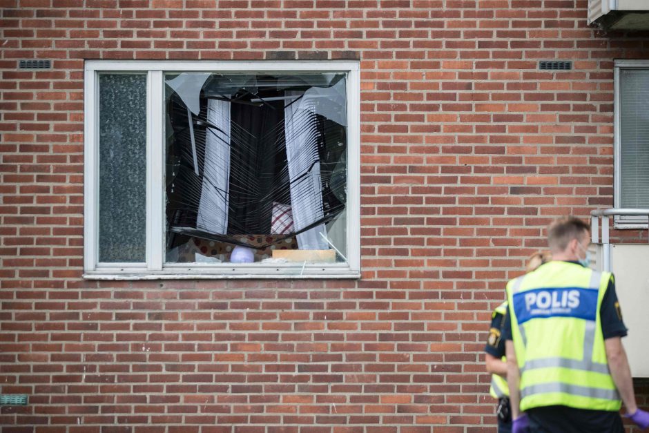 Švedijos Geteborgo mieste sprogus į butą įmestai granatai žuvo mažametis