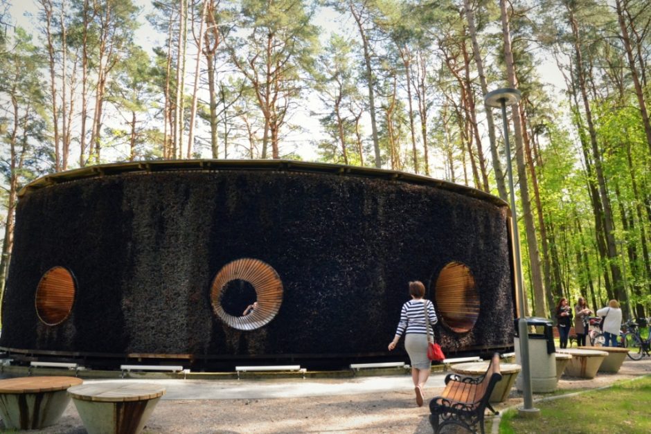 Birštone atidarytas vienintelis Lietuvoje mineralinio vandens garinimo bokštas