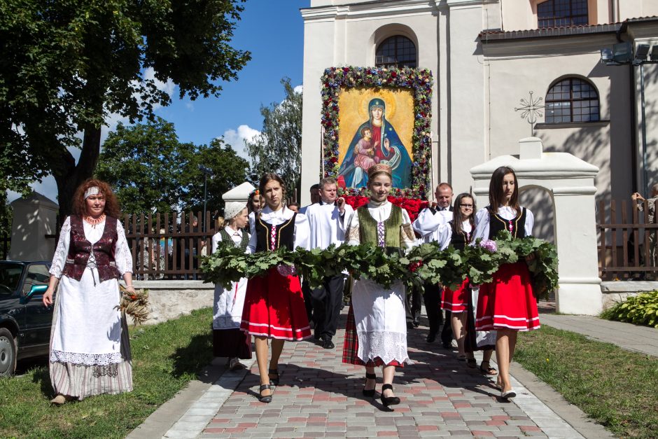 Lietuvos katalikai švenčia Žolinę