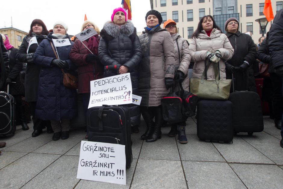 Jungiasi dvi švietimo profesinės sąjungos