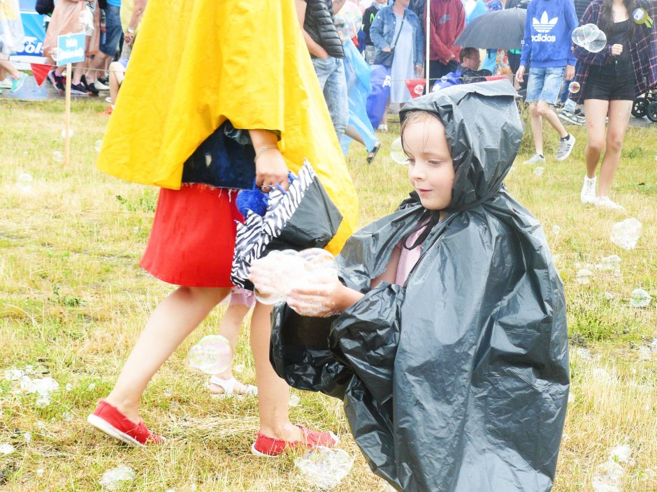 Festivalio šviesa – nuoširdžios vaikų šypsenos