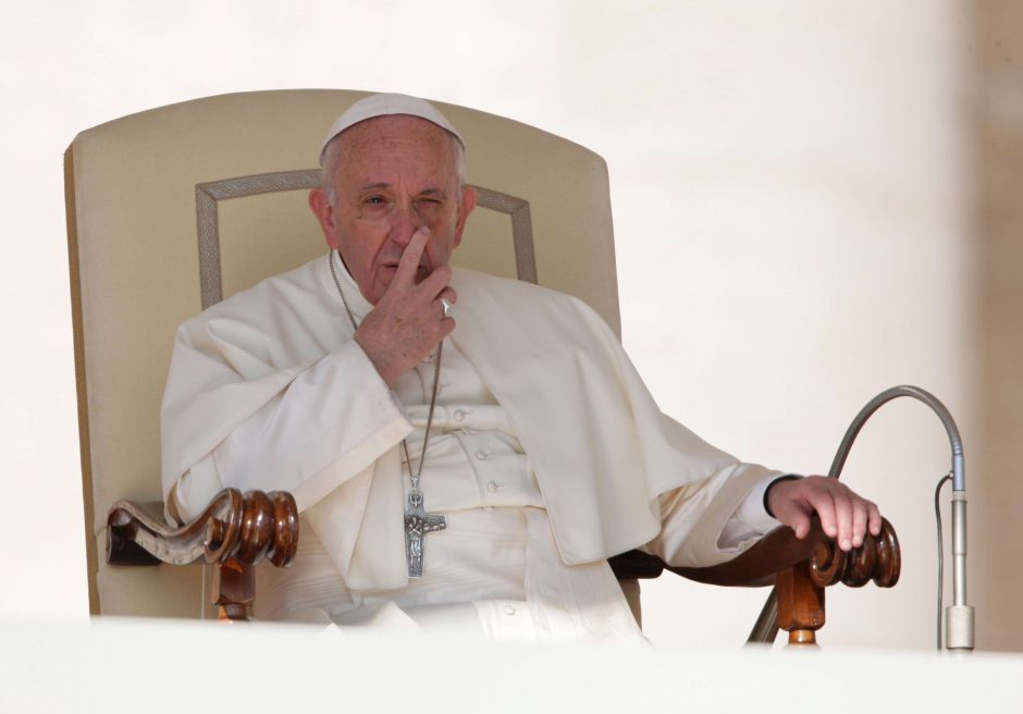 Popiežius pradeda kampaniją, kuria siekia išsklaidyti nepalankų požiūrį į imigrantus