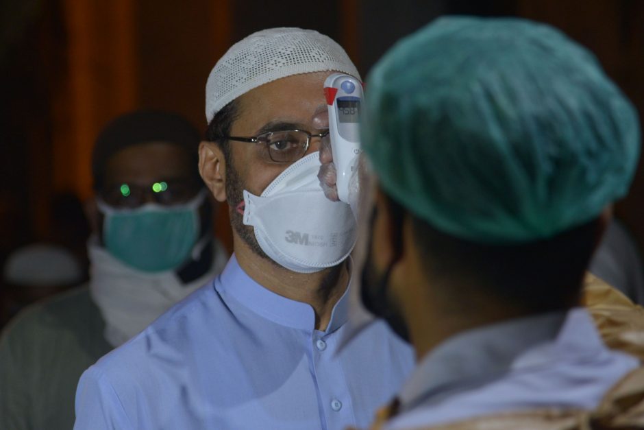 Pakistane nuo koronaviruso mirę medikai bus laikomi „tikėjimo kankiniais“