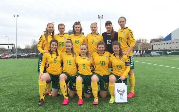 Lietuvos septyniolikmečių merginų futbolo rinktinė įveikė Farerų salų komandą