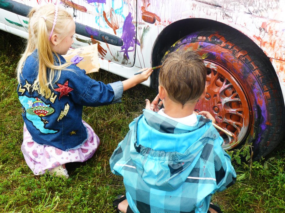 Festivalio šviesa – nuoširdžios vaikų šypsenos