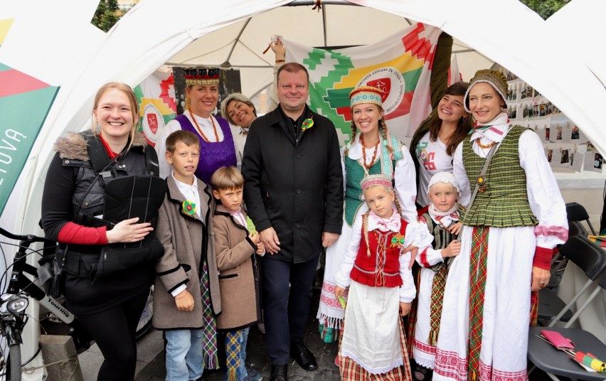 Premjeras: puoselėkime lietuvišką savimonę, kalbą ir ryšį su Lietuva