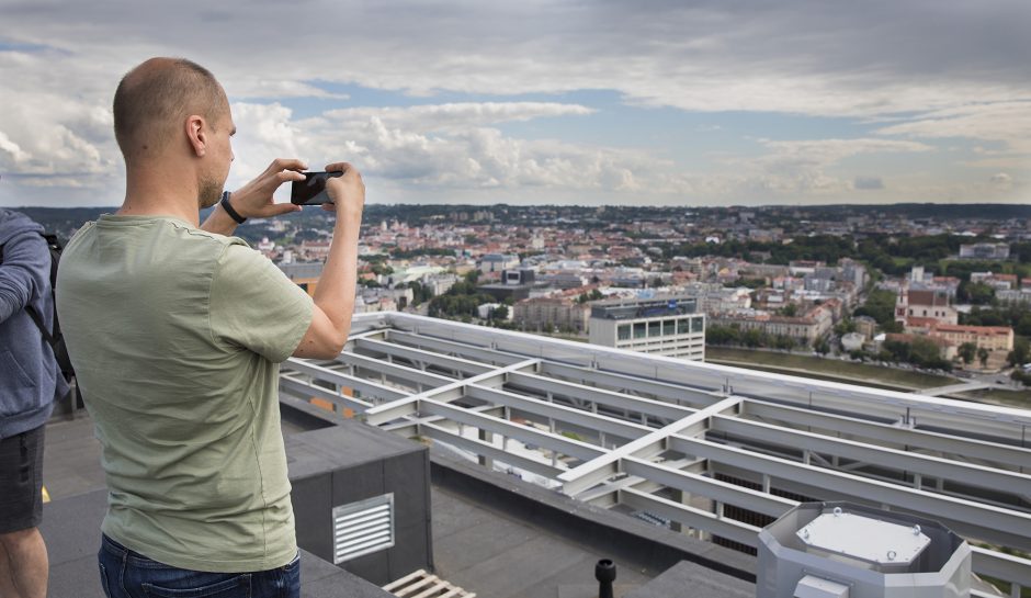 Ant dangoraižio atsidūrusi Jazzu sunkiai tramdė emocijas: teko įveikti aukščio baimę