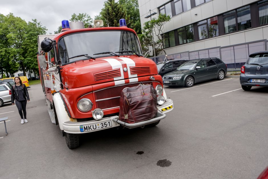 Iš LSMU Farmacijos fakulteto evakuota apie 400 žmonių