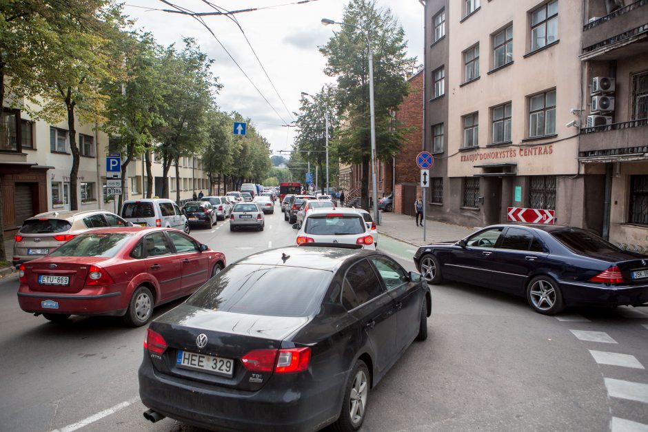 Kauno centrą sukaustė kamščiai