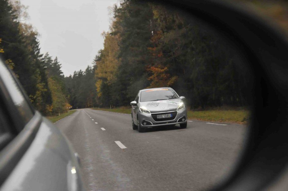 Ekonomiškumo žygis automobiliais: Kaune visus prizus susižėrė R. Odinienė