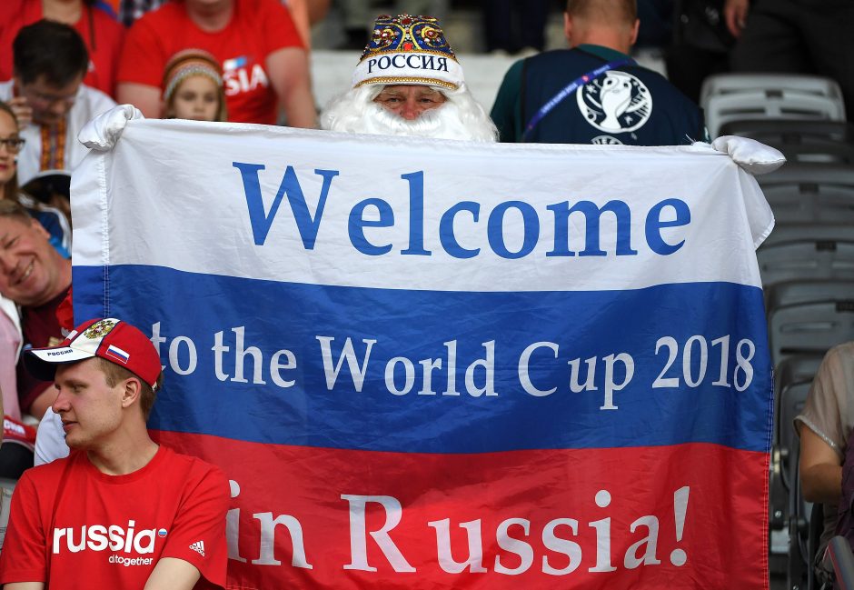 Velsas sutriuškino Rusijos futbolininkus ir žengė į aštuntfinalį