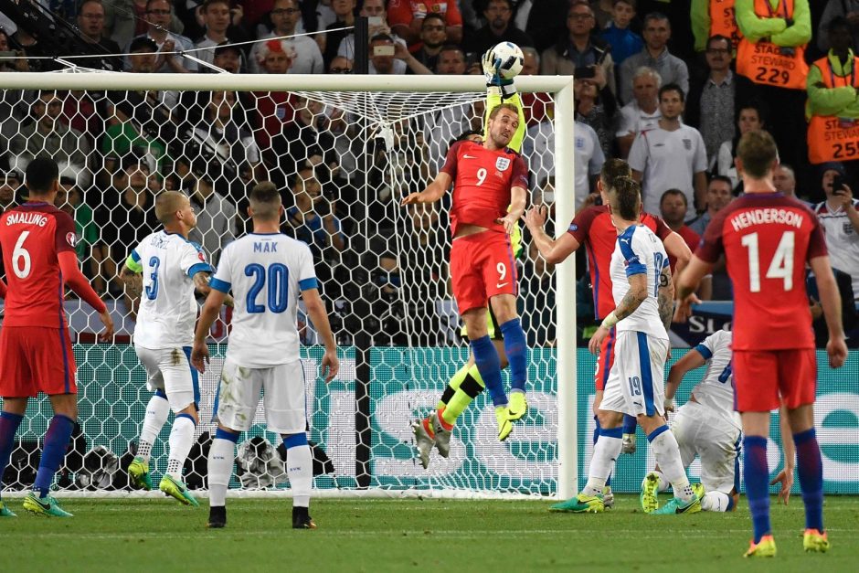 Anglijos futbolininkams lygiosios su Slovakija garantavo vietą aštuntfinalyje