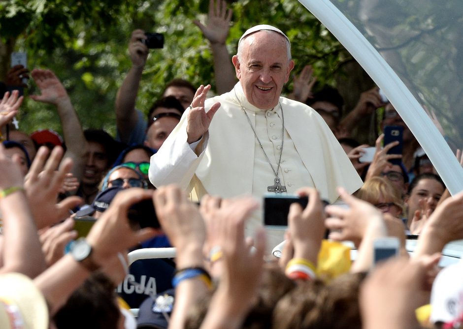 Popiežiaus Pranciškaus aukotose mišiose dalyvavo per 2,5 mln. žmonių
