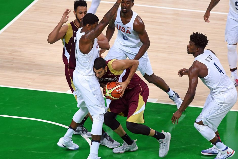 NBA žvaigždės Venesuelos rinktinę sutriuškino 44 taškų skirtumu