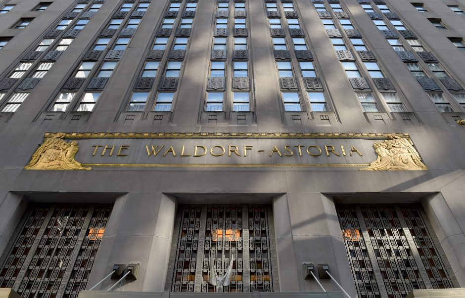 Niujorke renovacijai užsidaro legendinis viešbutis „Waldorf Astoria“