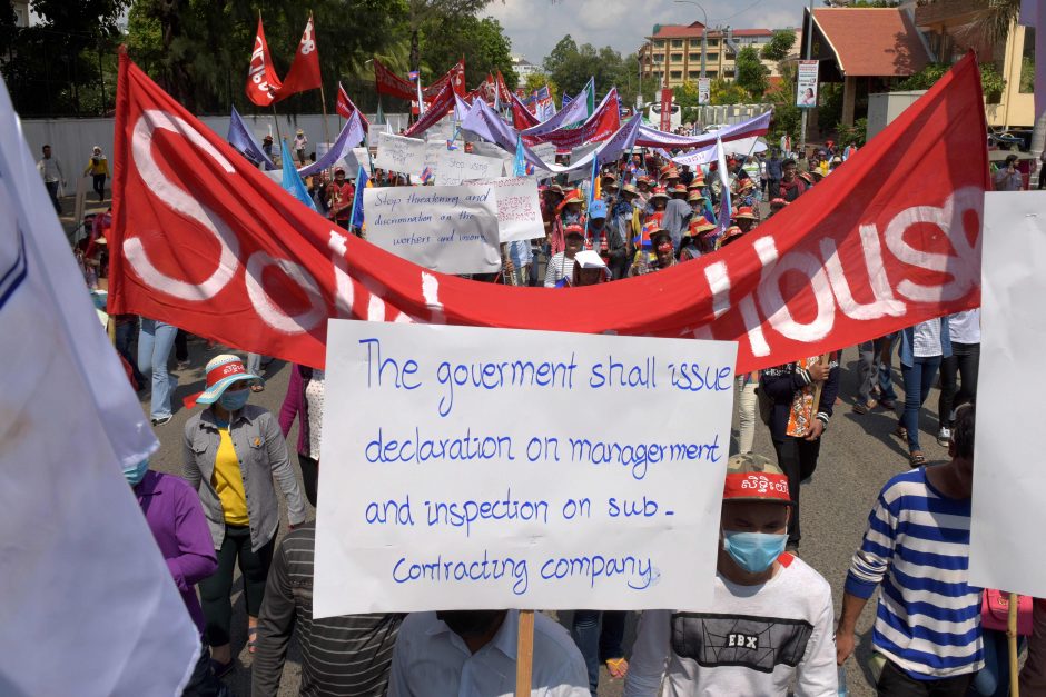 Tarptautinę darbo dieną pasaulyje – audringos demonstracijos