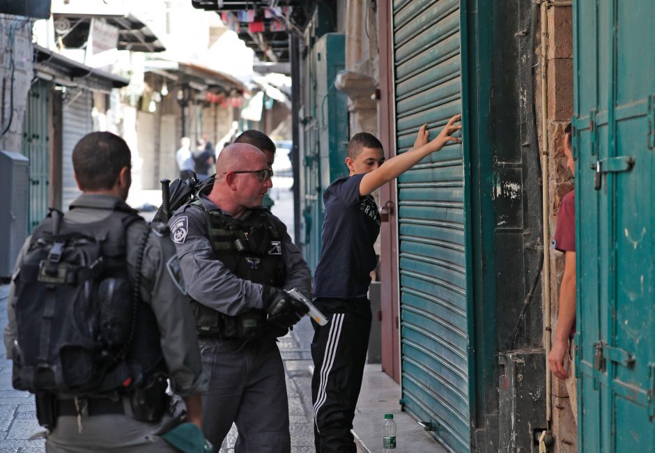 Šaudynės Jeruzalėje: žuvo du policininkai, užpuolikai nukauti