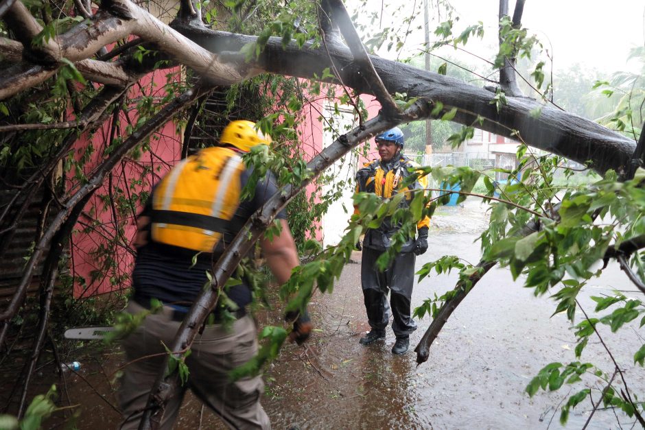 Uraganas „Irma“ Karibų regione nusinešė per 12 gyvybių