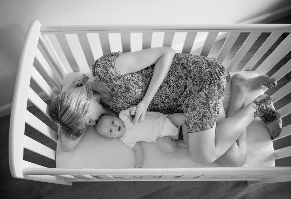 Subtiliu fotografės žvilgsniu – į mamos ir vaiko gyvenimą