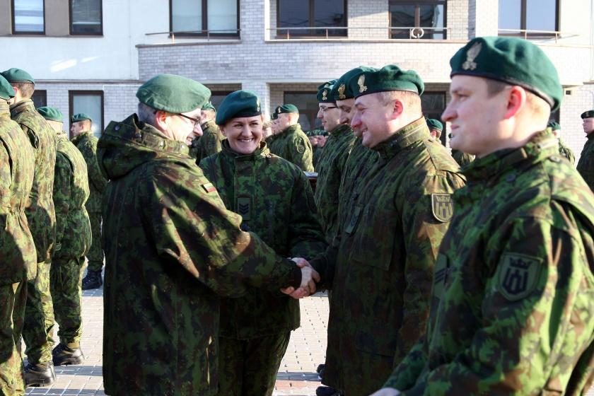 Lietuvos kariuomenės ryšių specialistai dalyvaus trijose NATO misijose