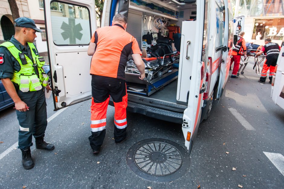 Troleibuso ir autobuso avarijoje – sužaloti keleiviai