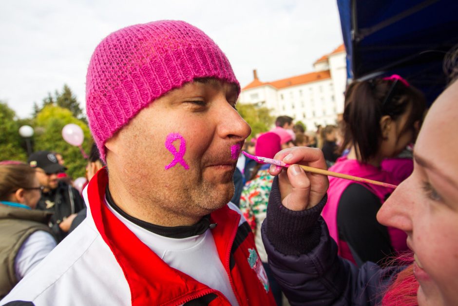Kaunas nusidažė rožine spalva