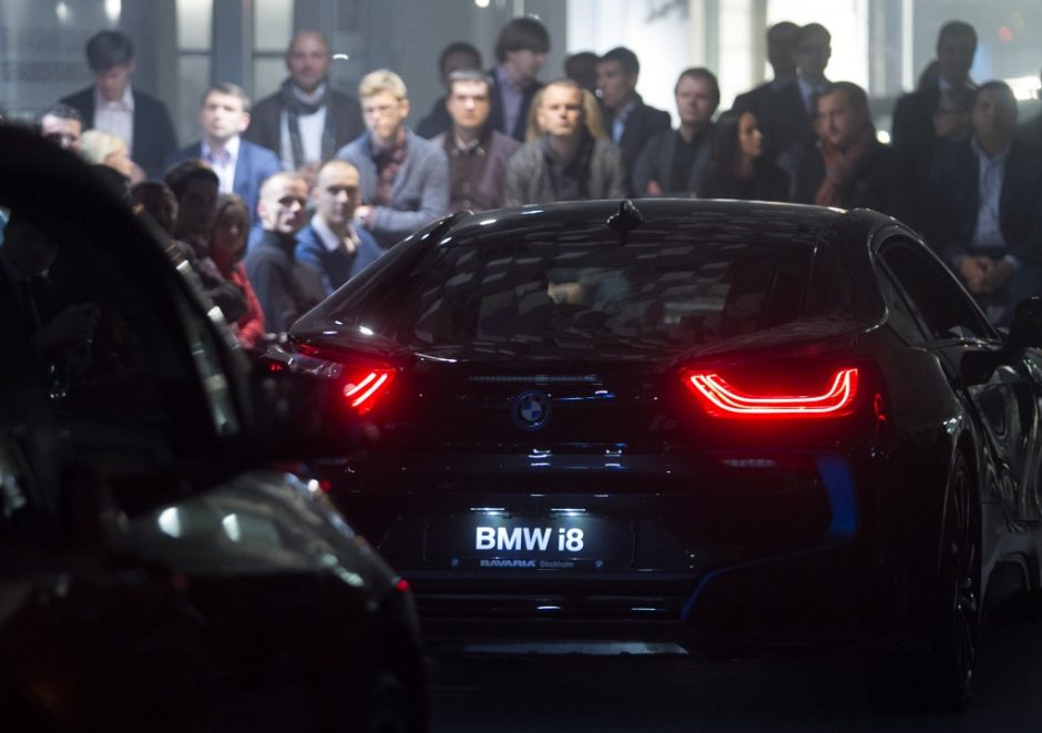 BMW koncerno viceprezidentas Vilniuje pristatė BMW ateities automobilių technologijas