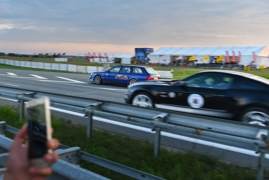 „Aurum 1006 km lenktynių“ pirmąją dieną užbaigė traukos varžybos