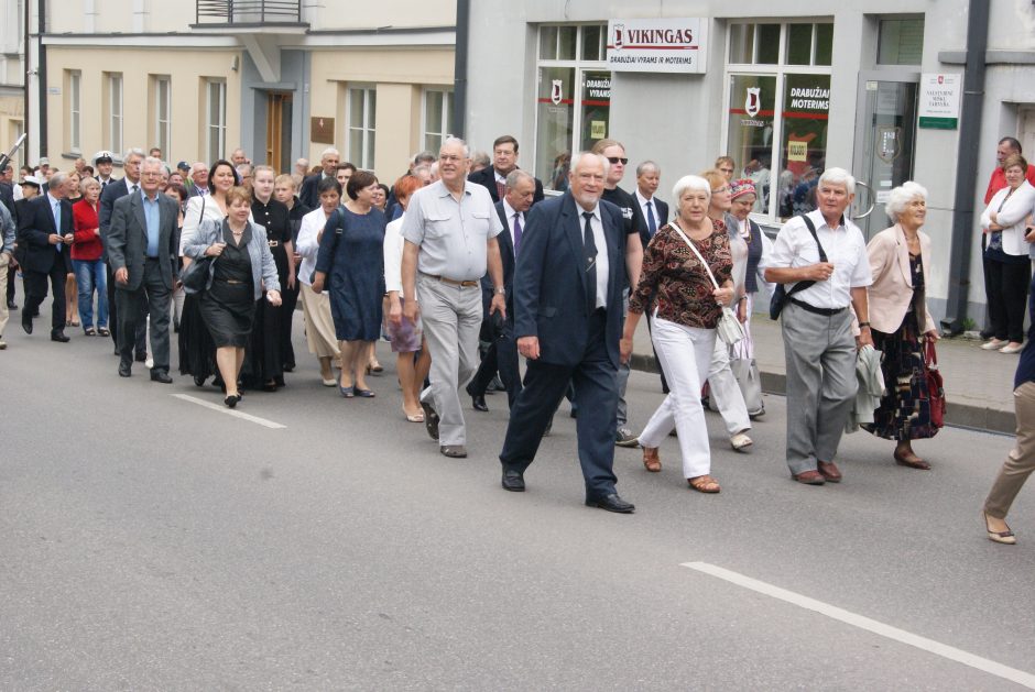 Telšiuose atidengtas paminklas Durbės mūšiui