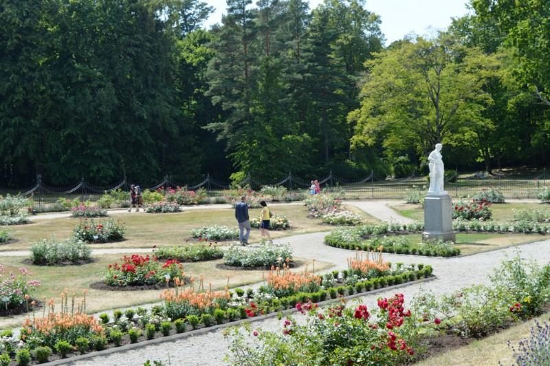 Gražėjantis Palangos Birutės parkas užburia ne tik ramybe