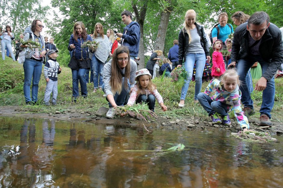 Joninės Rumšiškėse – su kintančiomis tradicijomis