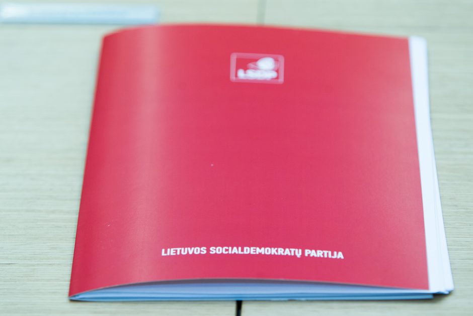 Socialdemokratai nusprendė pradėti derybas dėl koalicijos 