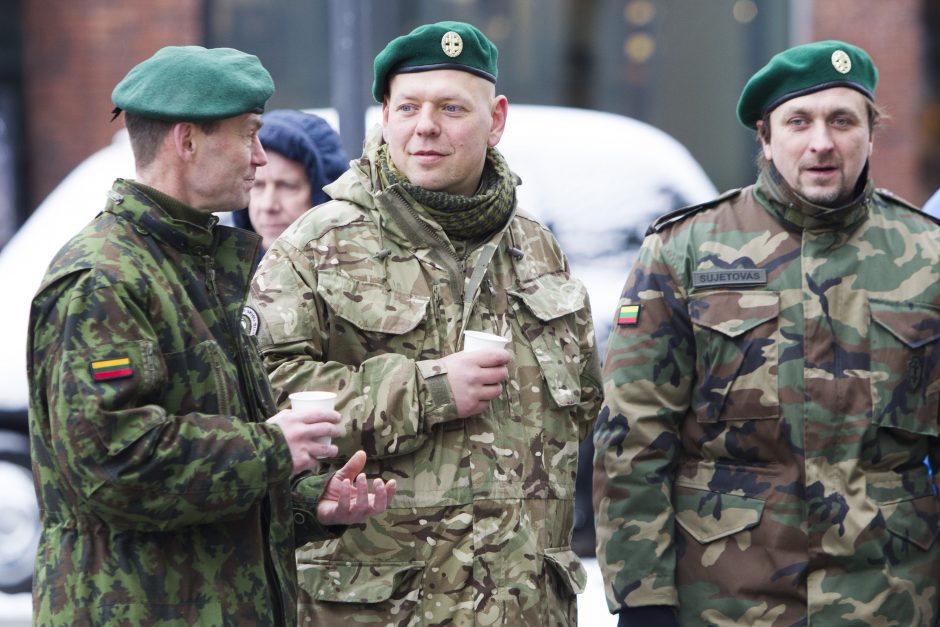 Naująjį bolidą B. Vanagas išbandė sostinės širdyje