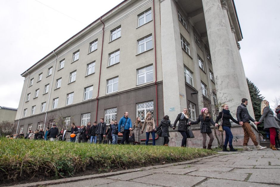 LEU studentai: Lietuvos edukologijos universiteto šviesa neužges!