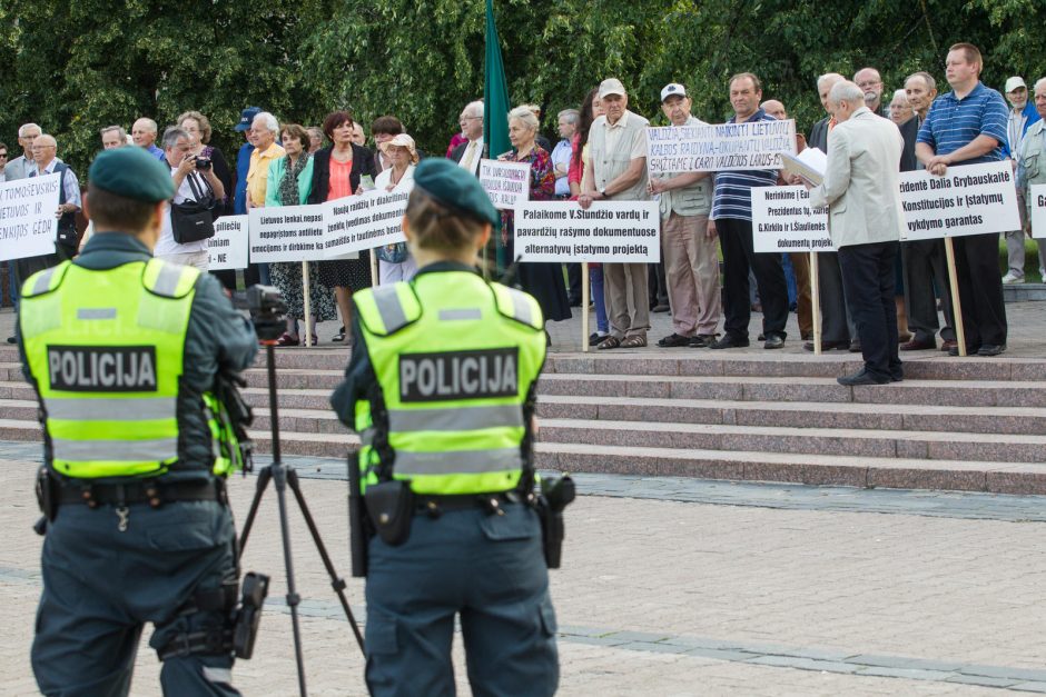 Mitingas „Šalin rankas nuo lietuvių kalbos ir nuo valstybės pamatų!“