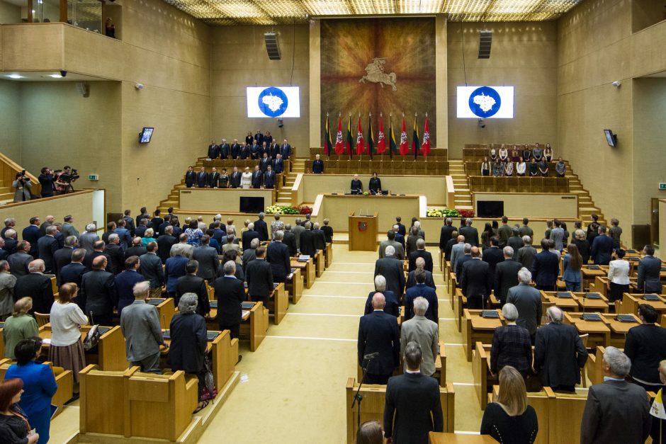 Seimo pirmininkė: nepamiršti tremtinių yra šventa pareiga