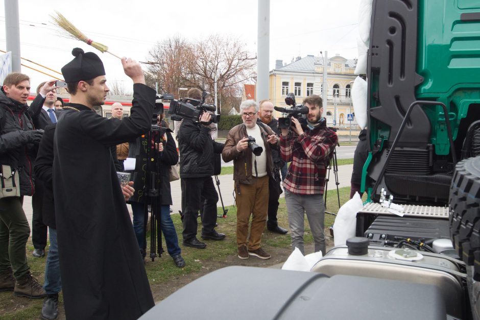 Vežėjai protestuoja: avaringumas nesikeitė, o draudimas pabrango keturis kartus