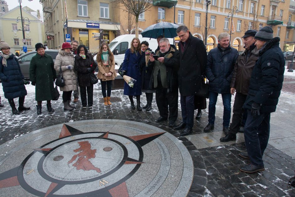 Įamžino vieną garsiausių lietuvių keliautojų – Radvilą Našlaitėlį