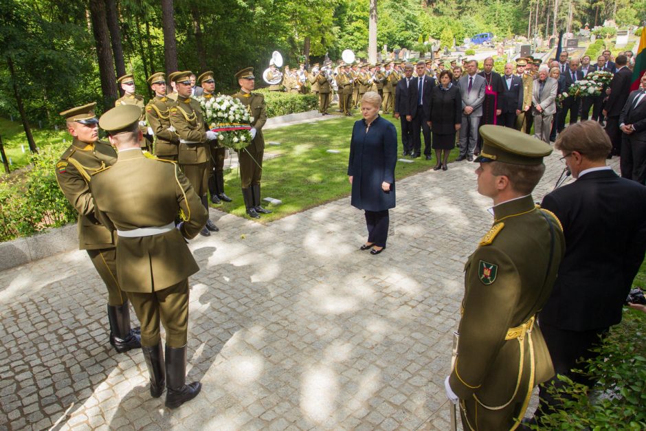 Antakalnio kapinėse – monumentas žuvusiems už Lietuvos laisvę