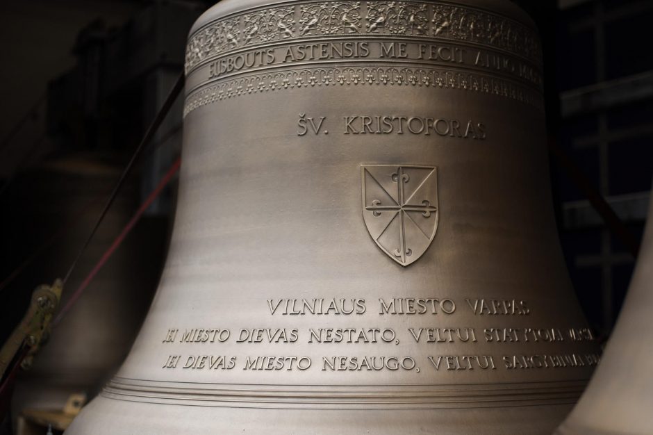 Nauja Vilniaus garsenybė – net 61 bažnyčios kariljono varpas