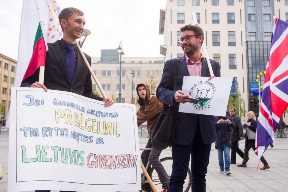 Prieš pabėgėlių priėmimą Vilniuje protestavo apie 100 žmonių