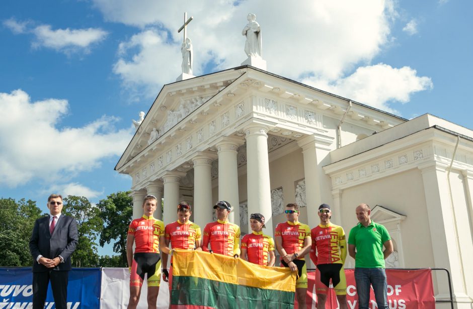 Sostinėje startavo prestižinės dviratininkų lenktynės „Baltic Chain Tour“