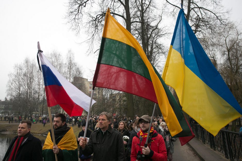 Šimtai vilniečių surengė eitynes B.Nemcovui atminti