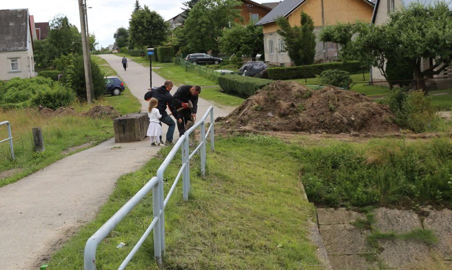 Įsibėgėja Garliavos parko kūrimo darbai 