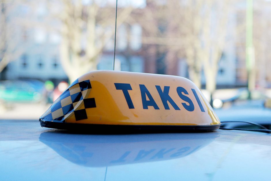 Rado išeitį: savivaldybė pirks taksi paslaugas iš savo įmonės