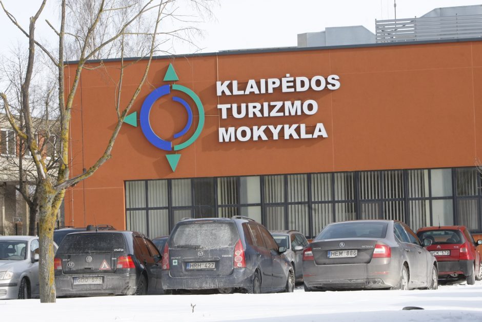 Klaipėdos turizmo mokykloje – klastojimas?